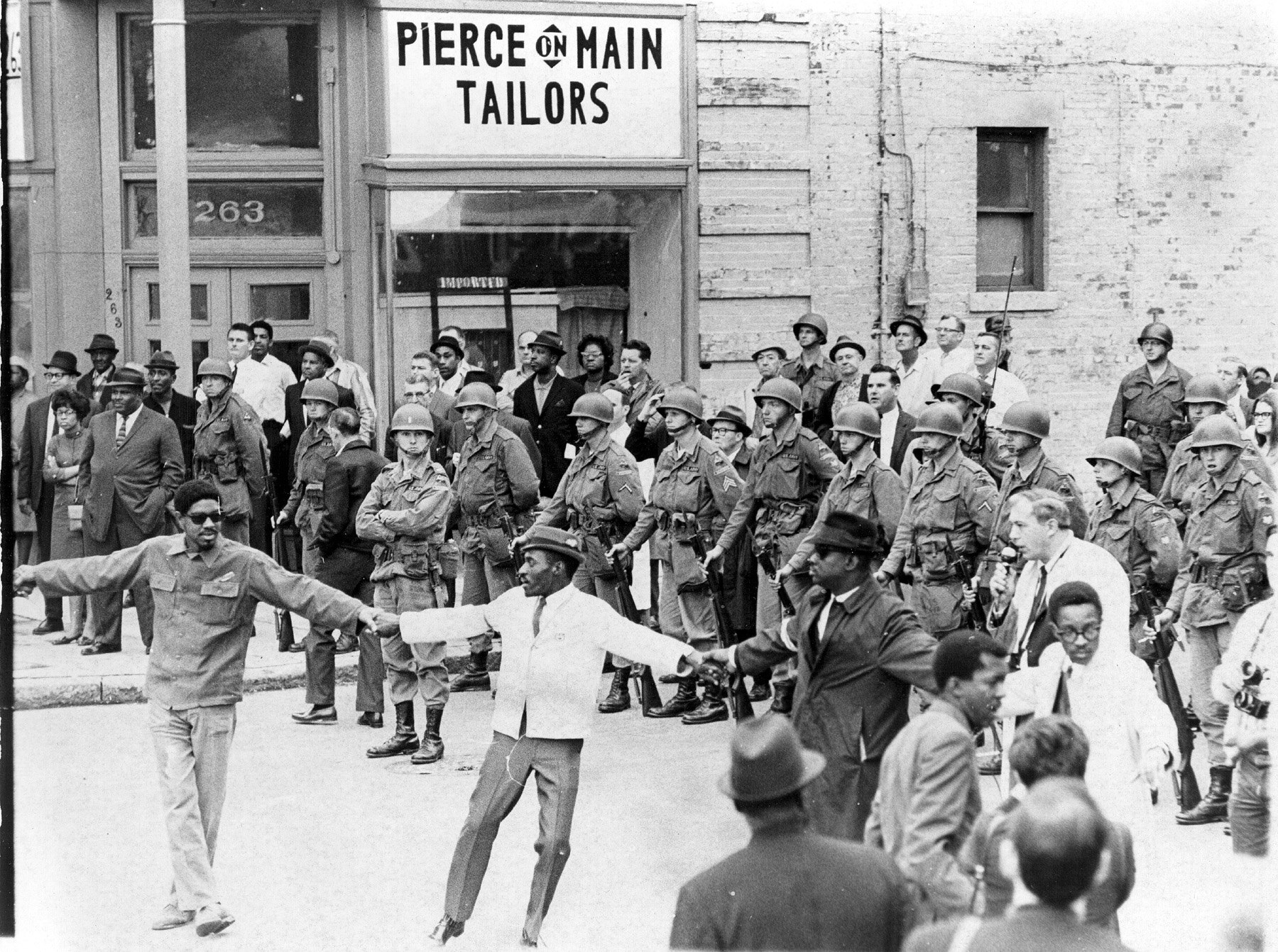 Line of solidarity: Memphis 1968 demonstration continues.